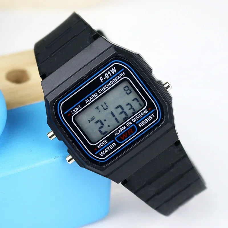 Sport LED Digital Watches Children Simple Small Square Dial Electronic Watch Silicone Band Fashion Casual Mens Watch Friend Gift